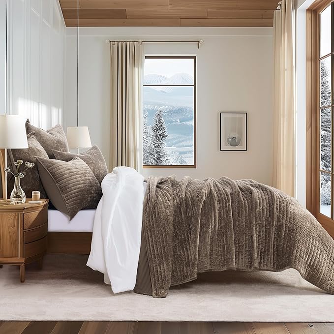EVERGRACE Velvet Quilt Set California King 118'' x 106'', Luxurious Soft Striped Channel Bedding Set, Lightweight Velvet Comforter for All Season, Oversized Bedspread Coverlet w/ 2 Shams, Mocha Brown