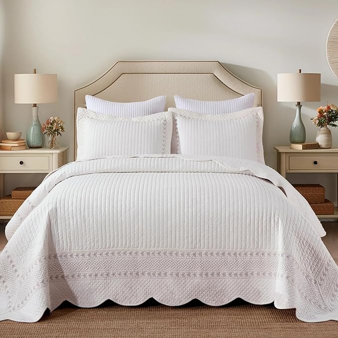 MarCielo 100% Cotton Quilt Set White Lightweight Bedspread with Scalloped Edge, Farmhouse Vintage Bedding, All Season Use(TC Off-White,King (112"x102"))