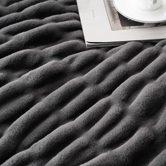 BATTILO HOME Luxury Faux Fur Blanket for Couch, Double Side Ruched Rabbit Fur Blanket Supper Soft Throw Blankets for Bed, Cozy Blanket, 50“x60