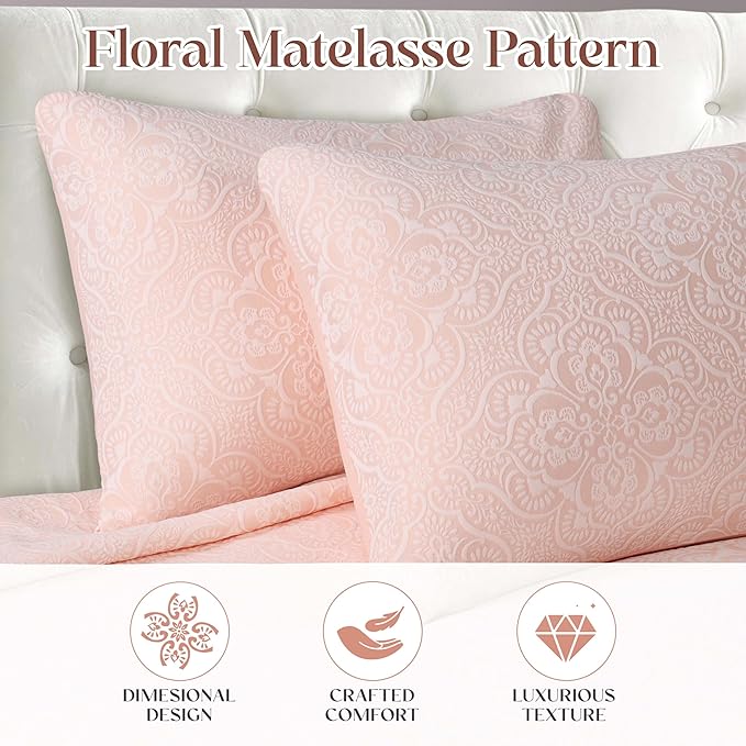 Superior 3 Piece Bedspread Set, Home Bed Decor, Decorative Bed Spread, 2 Pillow Shams, Medium Weight Blanket, Floral Matelasse Coverlet, Bedding Essentials, Enzy Collection, Full, Peach