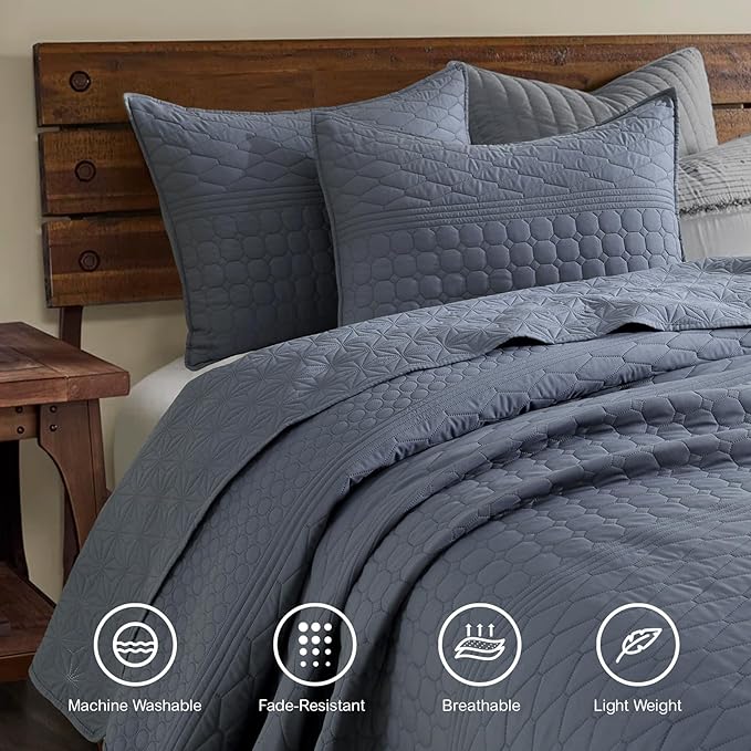 HORIMOTE HOME Steel Blue King Size Quilt Set - Soft Microfiber Bedspread with 2 Shams, Lightweight & All-Season Geometric Coverlet for Cozy Bedding