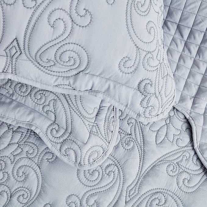CHIXIN Bedspread Coverlet Set Queen Size - Lightweight Bedding Cover - Beautiful Stitching - 5 Piece Reversible Bedspread - Luxury Damask Paisley Pattern (Queen, Light Grey)