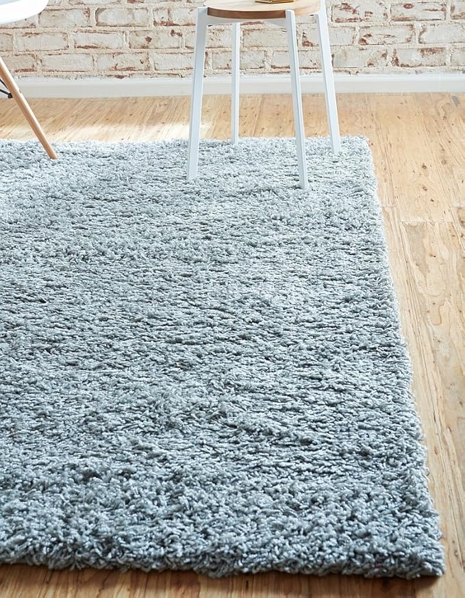 Unique Loom Solid Shag Collection Area Rug (4' 1" x 6' 1" Rectangle, Cloud Gray)