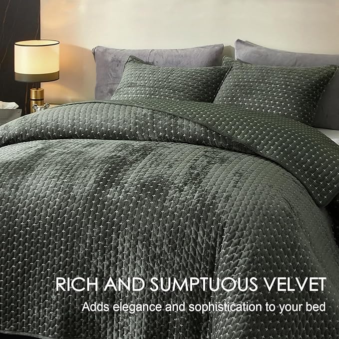 Powdion Velvet Quilt Queen Size, Oversized Bedspread Quilted Bedding Set, Luxurious Soft Coverlet Set Lightweight Velvet Comforter for All Season with Pillow Shams 90x96 Army Green Striped Queen