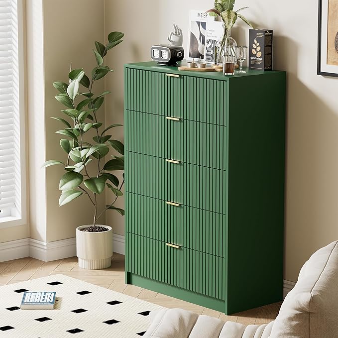 Green Dresser for Bedroom, Modern Dresser with 5 Drawers and Smooth Slides, Wide Chest of Drawers with Golden Handles for Bedroom, Living Room, Closet, 15.7" D x 31.5" W x 47.2" H