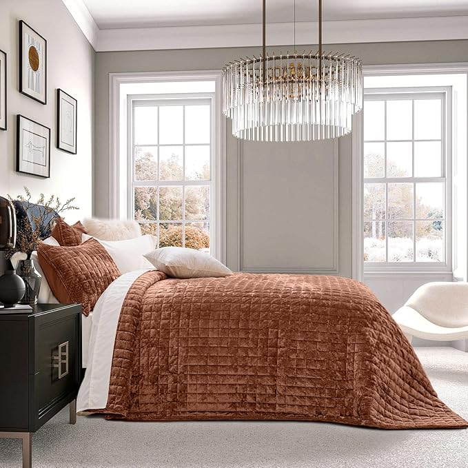 RECYCO Luxury Velvet Quilt Set King Size Bedding Sets, Ultra Soft Velvet Comforter Set, Lightweight Channel Box Stitch Oversized Bedspread Coverlet for All Season, with 2 Shams, Terracotta Fawn