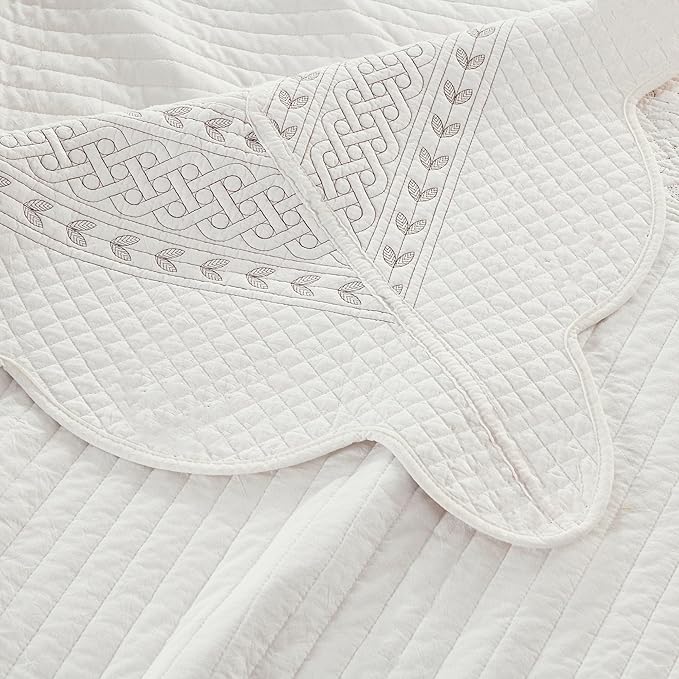 MarCielo 100% Cotton Quilt Set White Lightweight Bedspread with Scalloped Edge, Farmhouse Vintage Bedding, All Season Use(TC Off-White,King (112"x102"))
