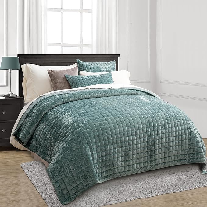 RECYCO Luxury Velvet Quilt Set Full Queen Size, Lightweight Velvet Comforter Set, Oversized Bedspread Coverlet Quilted Bedding Set, with 2 Matching Pillow Shams, for All Season, Aqua Green