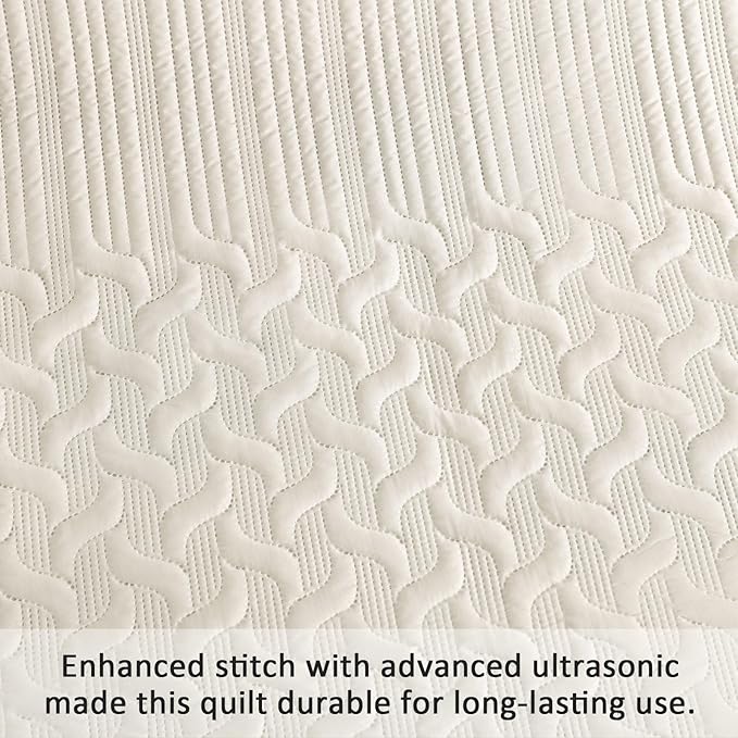 Yiran Beige Quilt Set King Size Lightweight Bedspread Ultrasonic Wave Pattern Soft Microfiber Coverlet for All Season Modern Style 3 Piece Bed Cover Sets with 2 Pillow Shams (106"x96")