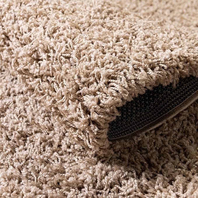 Unique Loom Solid Shag Collection Area Rug (7' 10" Octagon, Taupe)