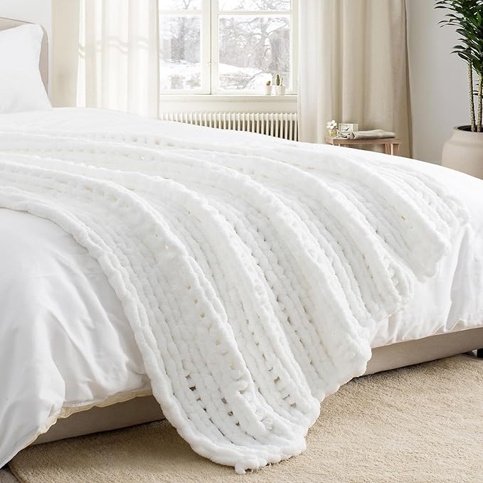 Chunky Knit Throw Blanket 60"X 80", 100% Handmade with Soft Chenille Yarn, 6.7lbs Thick Cable Knitted Blankets, Large Rope Knot Crochet Throws for Couch Sofa Bed Home Decor, Snow White