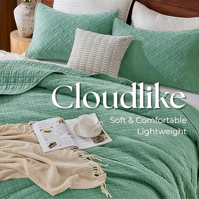 Cali King Quilt Set with Shams Lightweight Quilted Bedspread Coverlet Thin Comforter Bed Cover Vintage Washed Quilted Blanket for All Season, Brushed Microfiber Diamond Stitching, Green, 111"x92"