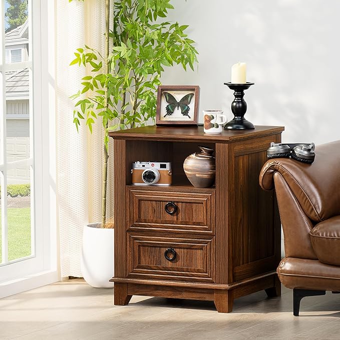 18" Farmhouse Night Stand with Charging Station, 2 Drawers End Table Dresser for Bedroom, Brown Wooden Nightstand, Bed Side Table with Open Shelf, Bedside Cabinet for Living Room, Closet