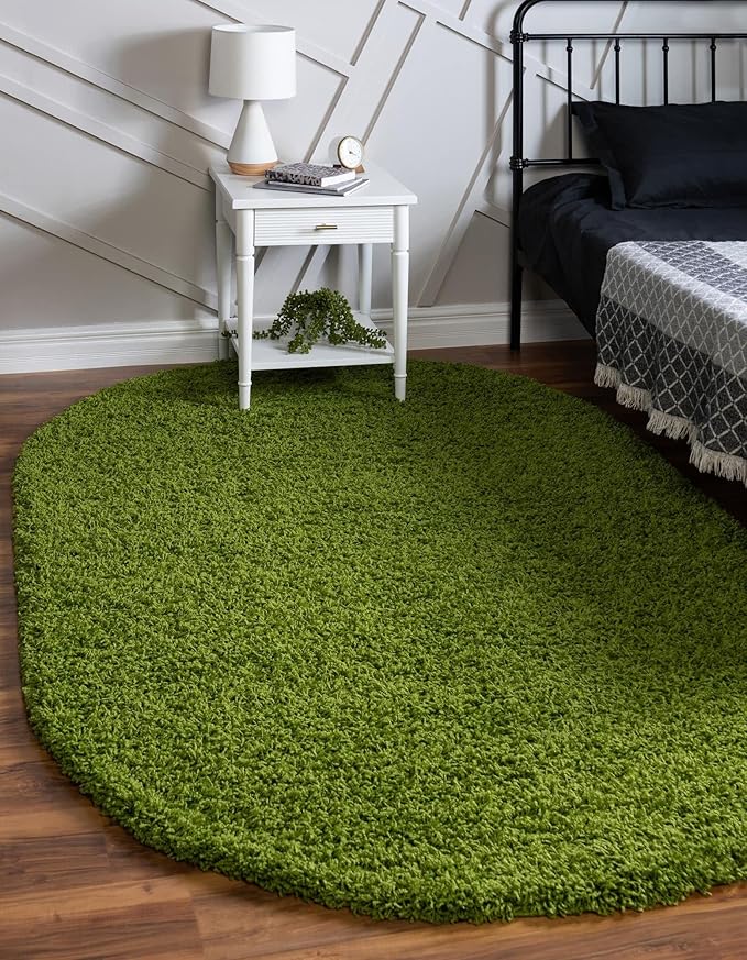 Unique Loom Solid Shag Collection Area Rug (8' x 10' Oval, Grass Green)