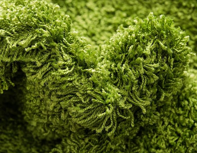 Unique Loom Solid Shag Collection Area Rug (2' 6" x 19' 8" Runner, Grass Green)