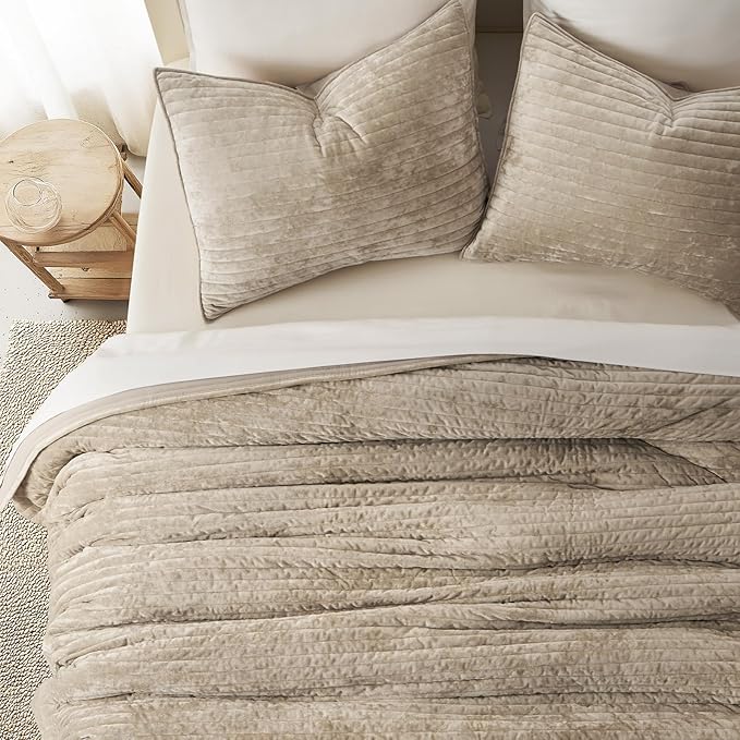 EVERGRACE Velvet Quilt Set California King 118'' x 106'', Luxurious Soft Striped Channel Bedding Set, Lightweight Velvet Comforter for All Season, Oversized Bedspread Coverlet w/ 2 Shams, Beige Taupe
