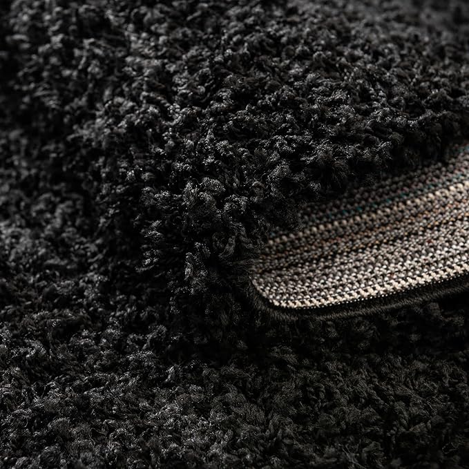 Unique Loom Solid Shag Collection Area Rug (6' 1" Round, Jet Black)