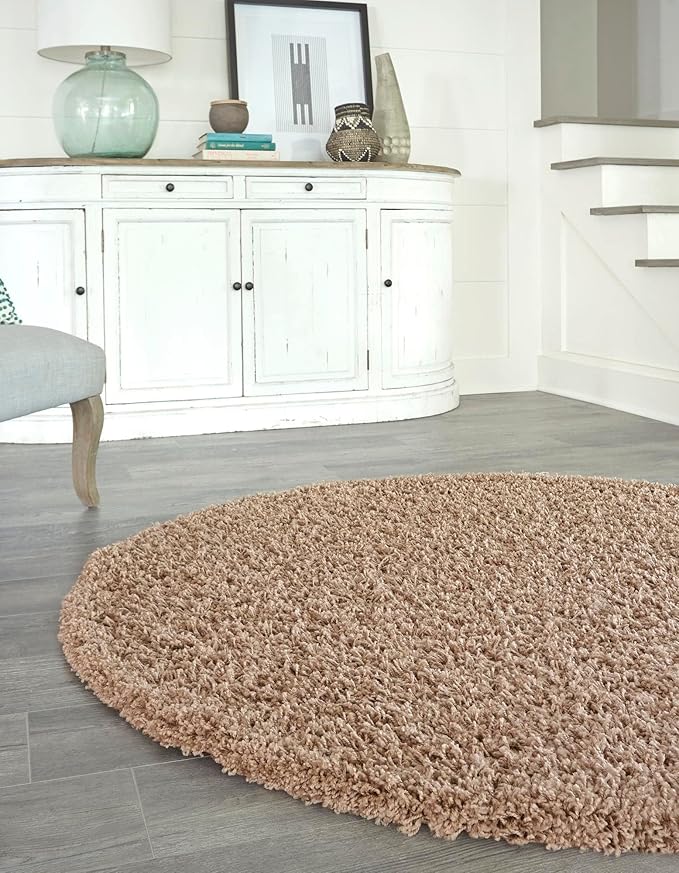 Unique Loom Solid Shag Collection Area Rug (7' 1" Round, Sandy Brown)