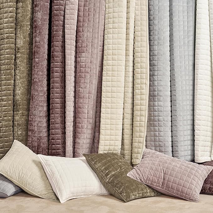 RECYCO Luxury Velvet Quilt Set Full Queen Size Bedding Sets, Ultra Soft Velvet Comforter Set, Lightweight Channel Box Stitch Oversized Bedspread Coverlet for All Season, with 2 Shams, Urban Taupe