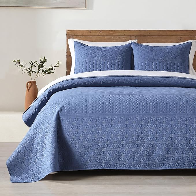 HORIMOTE HOME Denim Blue King Size Quilt Set - Soft Microfiber Bedspread with 2 Shams, Lightweight & All-Season Geometric Coverlet for Cozy Bedding