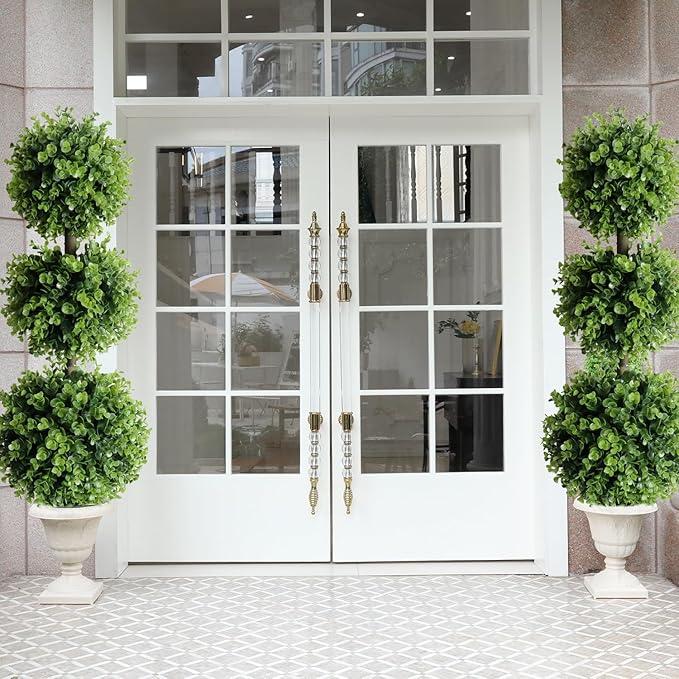 Artificial Trees, Artificial Juniper Wood Three-Ball Trees, Outdoor Shrub Plants, Have UV Protection Function. They are Suitable for Both Outdoor and Indoor use and can be Used for Decoration.