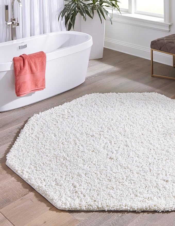 Unique Loom Solid Shag Collection Area Rug (6' 1" Octagon, Snow White)