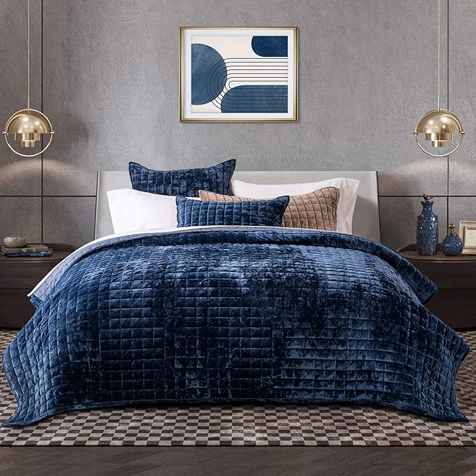 RECYCO Luxury Velvet Quilt Set Full Queen Size, Lightweight Velvet Comforter Set, Oversized Bedspread Coverlet Quilted Bedding Set, with 2 Matching Pillow Shams, for All Season, Navy Blue
