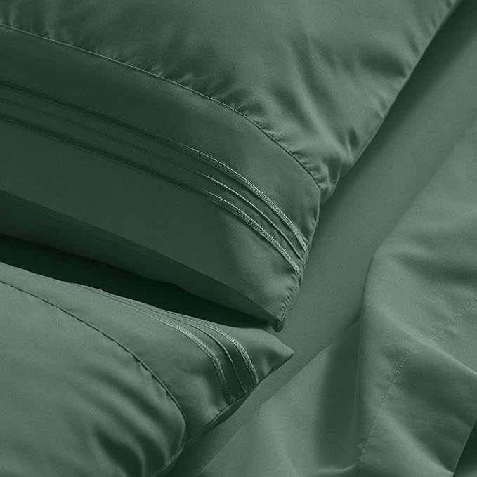 Mellanni Full Sheet Set - 6-Piece Iconic Collection Bedding, (Including 4 Pillowcases), 21-Inch Extra Deep Pocket, Easy Care, Ultra Soft, Cooling Sheets, Brushed Microfiber - Emerald Green