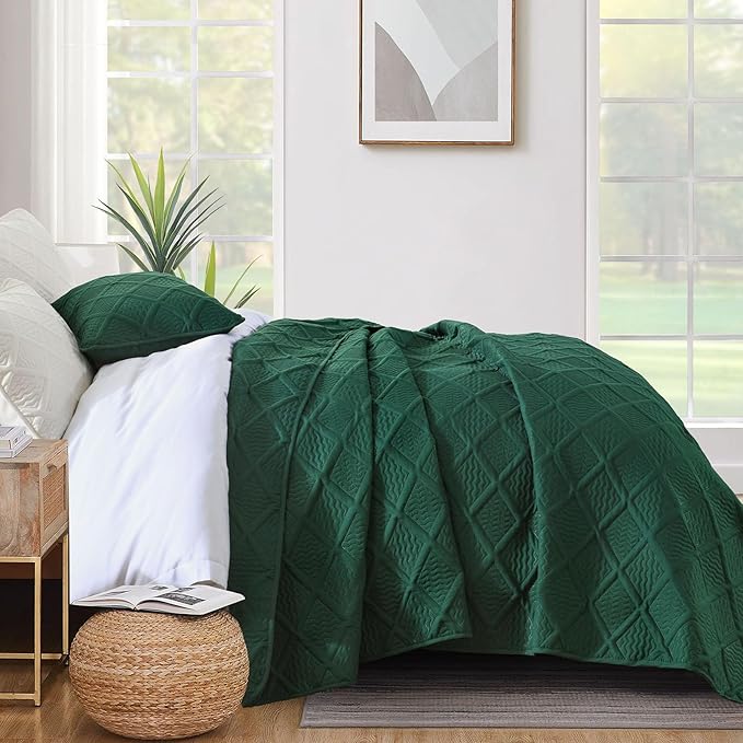 Yiran Quilts King Size, Emerald Green Spring Summer Bedspread Bedding Set, 3 Pieces Diamond Pattern Thin Lightweight Coverlet with 2 Pillow Shams for All Season 106x96 Inch