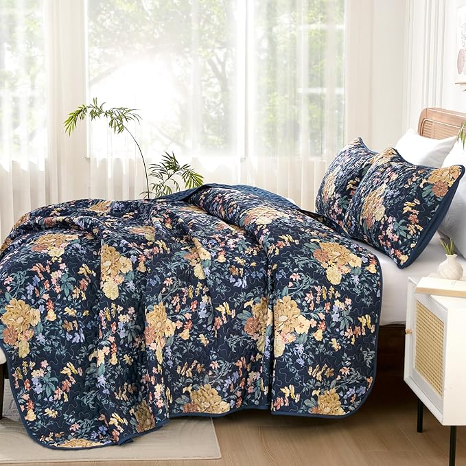 WONGS BEDDING Quilt Queen Size, Navy Blue Quilt Bedding Set with 2 Pillowcases, Botanical Quilt for Queen Bed, Soft Microfiber Lightweight Coverlet Bedspread for All Season (96"×90", 3 Pieces)