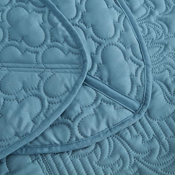 CHIXIN Bedspread Coverlet Quilt Set Full Size - Lightweight Bedding Cover - Ultrasonic Quilting - 5 Piece Reversible Bedspread - Elegant Damask Paisley Pattern (Full, Lagoon)