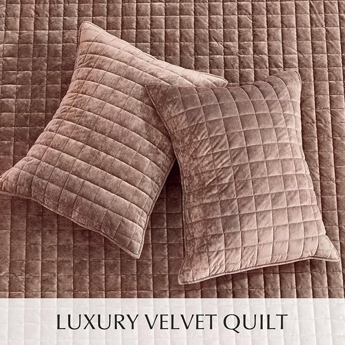 RECYCO Luxury Velvet Quilt Queen Size Bedding Set, Ultra Soft Velvet Comforter Set, Lightweight Quilted Channel Box Stitch Oversized Bedspread Coverlet for All Season, with 2 Shams, Terracotta Clay
