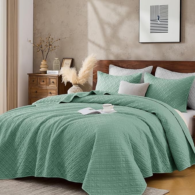 Cali King Quilt Set with Shams Lightweight Quilted Bedspread Coverlet Thin Comforter Bed Cover Vintage Washed Quilted Blanket for All Season, Brushed Microfiber Diamond Stitching, Green, 111"x92"