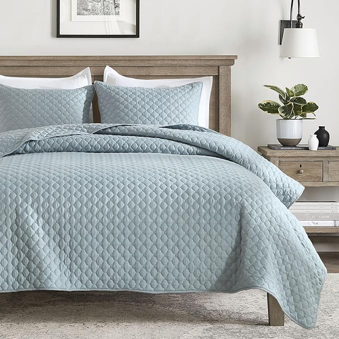 HORIMOTE HOME Quilt Twin Size Chambray Blue, Lightweight Quilt for Summer Ultra-Soft Microfiber Modern Style Quilted Clouds Pattern Bedspread Quit Set 2 Pieces (1 Quilt and 1 Pillow Sham)