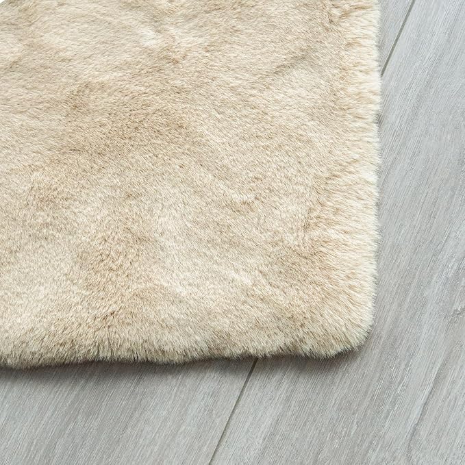 5x7 Area Rug Light Brown Beige Plush Shaggy Rugs for Bedroom Washable Faux Rabbit Fur Rug for Living Room Fluffy Large Nursery Rug Home Décor