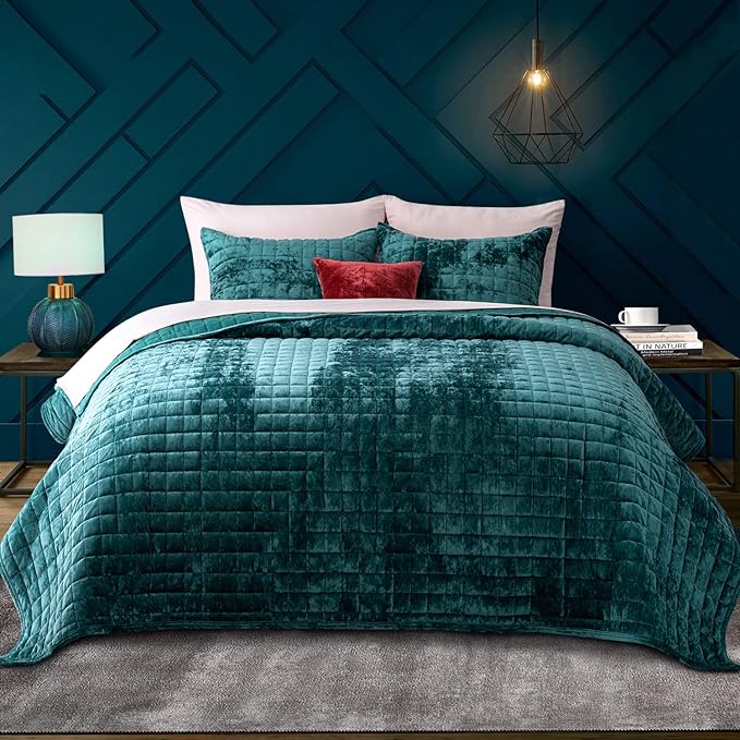 RECYCO Luxury Velvet Quilt Set Full Queen Size, Lightweight Velvet Comforter Set, Oversized Bedspread Coverlet Quilted Bedding Set, with 2 Matching Pillow Shams, for All Season, Teal