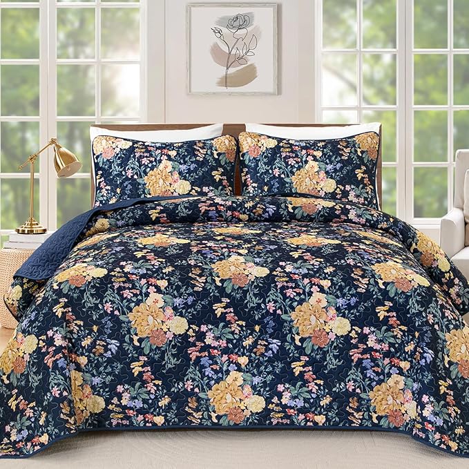 WONGS BEDDING Quilt King Size, Navy Blue Quilt Bedding Set with 2 Pillowcases, Botanical Quilt for King Bed, Soft Microfiber Lightweight Coverlet Bedspread for All Season (110"×90", 3 Pieces)