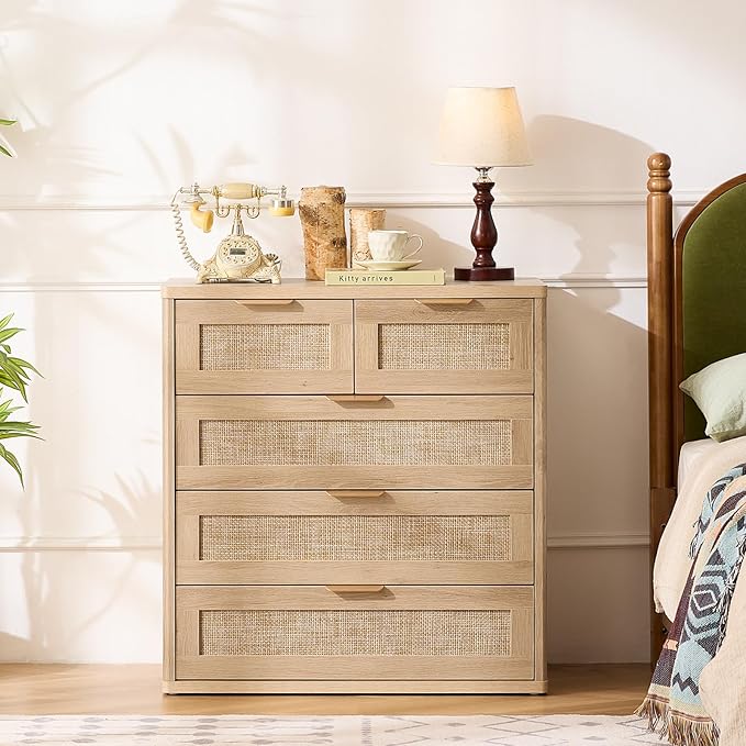 LEYAOYAO Rattan Dresser for Bedroom, 33.5" Tall Chest of Drawers, Modern 5 Drawers Boho Dressers with Storage, Light Oak Dresser Wooden Closet Organizer for Living Room, Hallway, Natural Wood