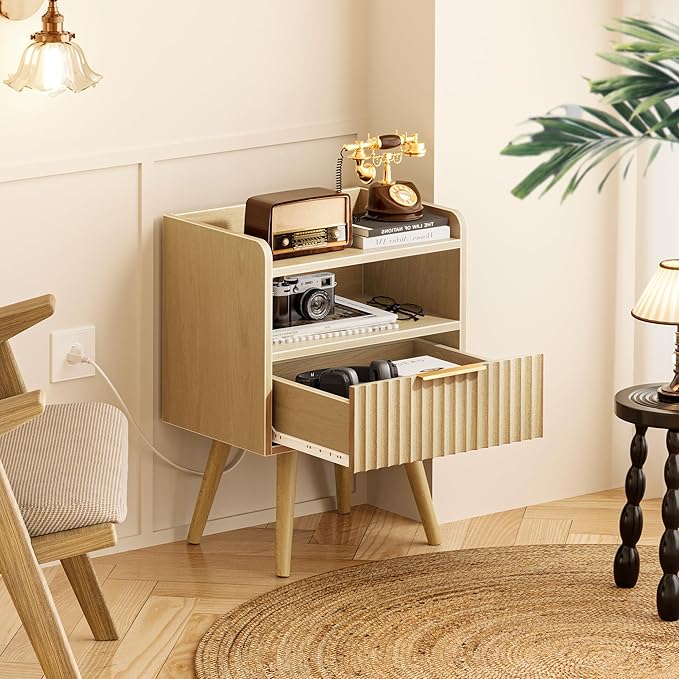 Huuger Nightstand with Charging Station, USB-C Port, Fluted Night Stand with Drawer, Bed Side Table with Solid Wood Feet, Open Storage, End Table with Raised Edge, for Bedroom, Natural