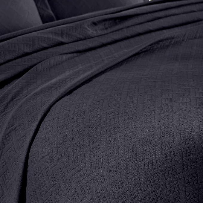 Superior 100% Cotton Basket Weave Bedspread with Shams, All-Season Premium Cotton Matelasse Jacquard Bedding, Quilted-Look Geometric Basket, Full, Navy Blue