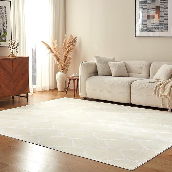 Amazon Basics Thin Indoor Area Rug, Geometric Printed Washable Home Decor Carpet for Living Room Bedroom, 6' W × 9' L, Beige Geometric