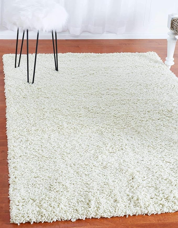 Unique Loom Solid Shag Collection Area Rug (4' 1" x 6' 1" Rectangle, Pure Ivory)