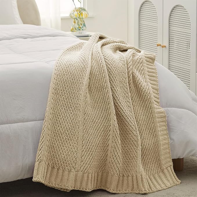 Amélie Home Chevron Chenille Knit Throw Blanket for Couch, Cozy Texture Decorative Soft Blanket for Sofa & Chair, 60"x80", Beige
