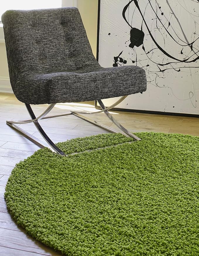 Unique Loom Solid Shag Collection Area Rug (7' 1" Round, Grass Green)