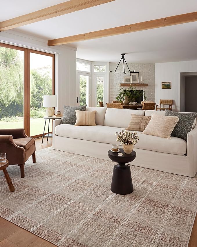 Loloi Angela Rose Ember Collection EMB-02 Clay/Sand 2'-3" x 3'-10" Accent Rug