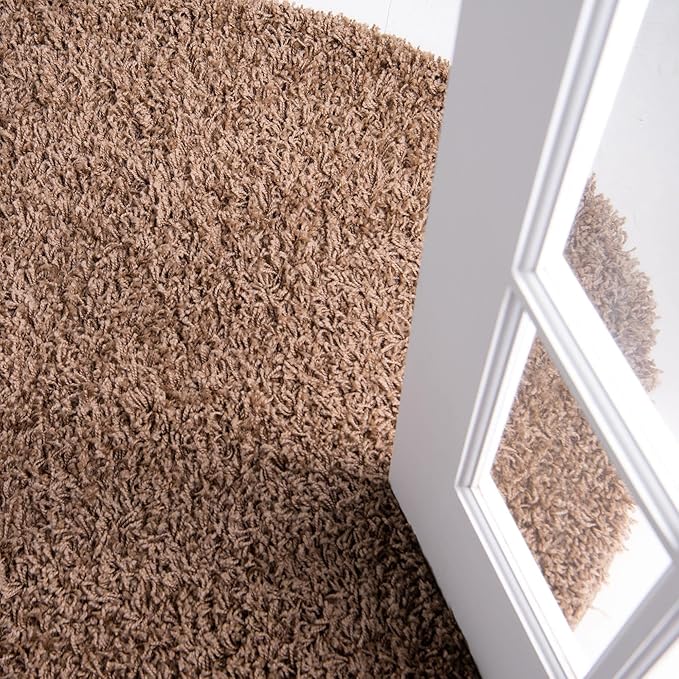 Unique Loom Solid Shag Collection Area Rug (3' 3" x 5' 3" Oval, Sandy Brown)