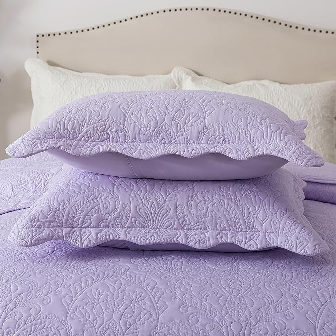 HoneiLife Queen Quilt Bedding Set - Microfiber Quilt Sets for Queen Bed, 3-Piece Lightweight Bedspreads,Reversible Coverlets Rustic Bedlinen Sets, Floral Bedding Set All Season Quilts-Light Purple