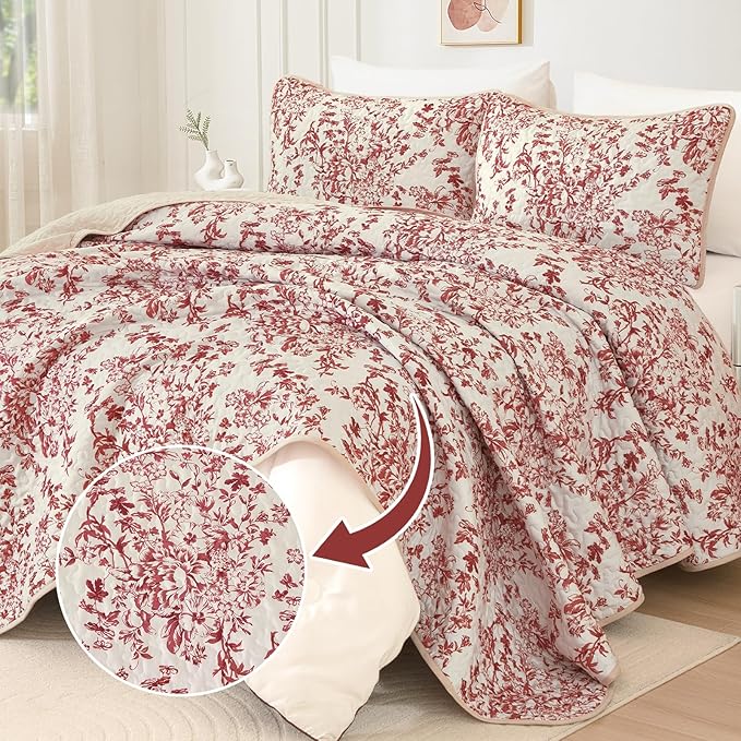 WONGS BEDDING Quilt Queen Size, Christmas Red Quilt Bedding Set with 2 Pillowcases, Botanical Quilts for Queen Bed, Soft Microfiber Lightweight Coverlet Bedspread for All Season (96"×90", 3 Pieces)