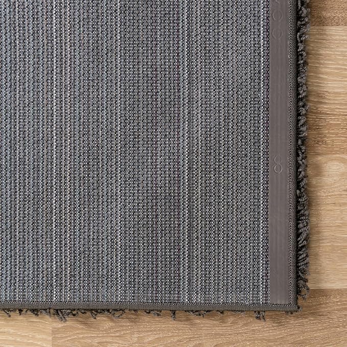 Unique Loom Solid Shag Collection Area Rug (4' 1" x 6' 1" Rectangle, Graphite Gray)