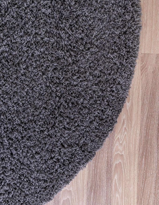 Unique Loom Solid Shag Collection Area Rug (5' 1" Round Graphite Gray)